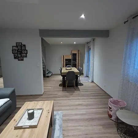 Maison De Avec Terrasse Prázdninový dům Épinal